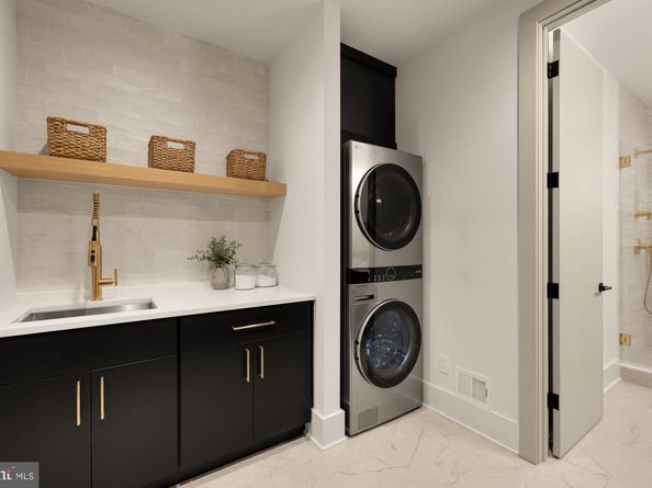 6916 Carmichael Avenue, Bethesda MD 20817