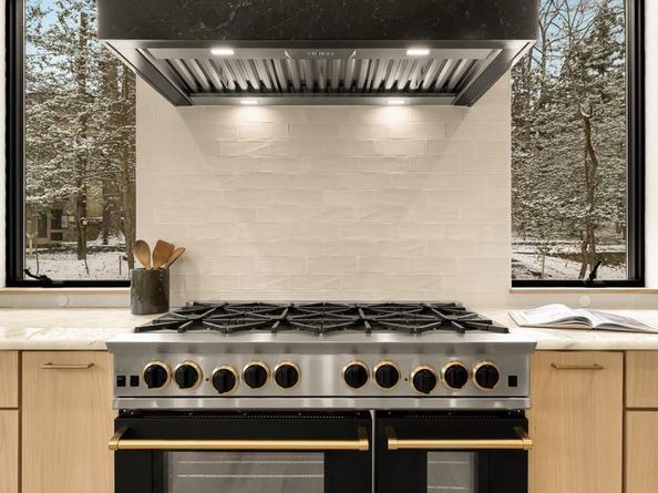 6916 Carmichael Avenue, Bethesda MD 20817