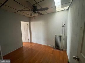 2324 S 9TH Street, Philadelphia PA 19148