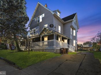 37 E Stratford Avenue