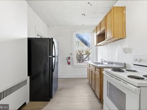 37 E Stratford Avenue, Lansdowne PA 19050