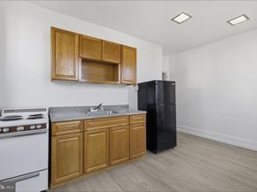 37 E Stratford Avenue, Lansdowne PA 19050