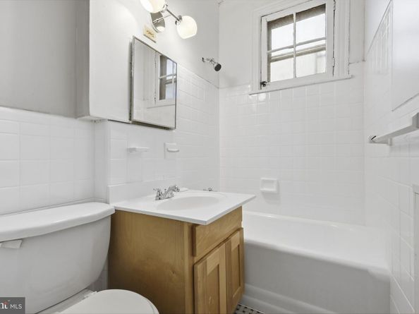 37 E Stratford Avenue, Lansdowne PA 19050