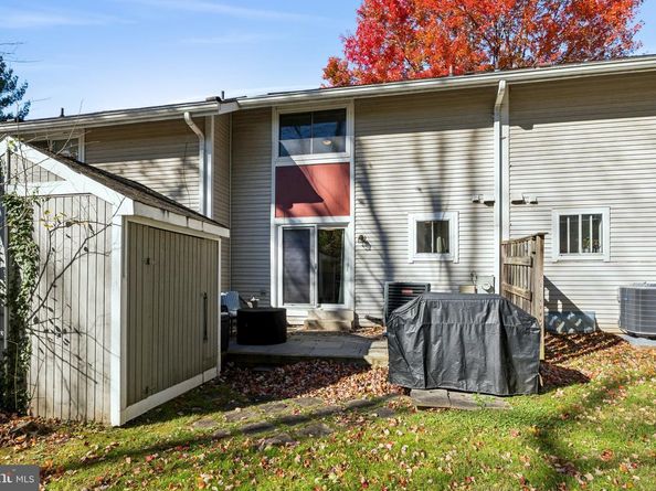 7864 Archbold Terrace, Cabin John MD 20818