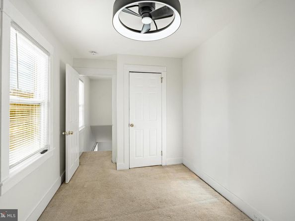 101 S Glenwood Avenue, Aldan PA 19018