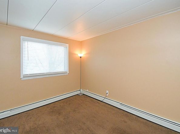 1575 W Street Road 232, Warminster PA 18974