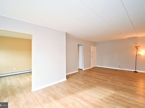 1575 W Street Road 232, Warminster PA 18974