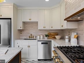 242 Locust Street, Philadelphia PA 19106