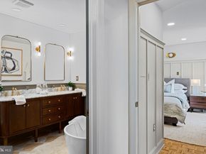 242 Locust Street, Philadelphia PA 19106