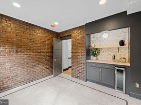 242 Locust Street, Philadelphia PA 19106