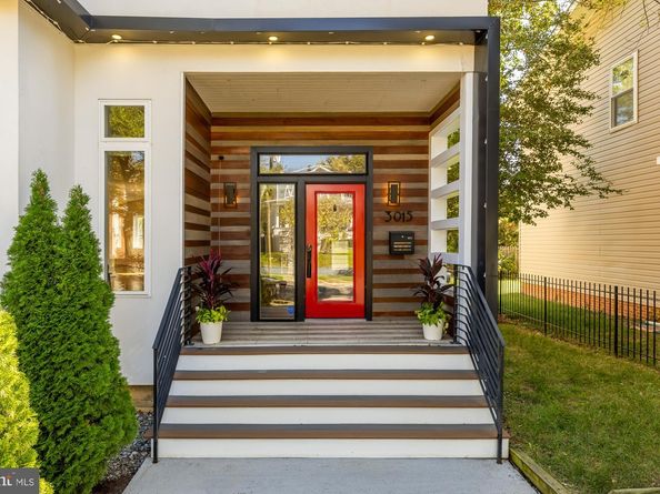 3015 26TH Street NE, Washington DC 20018