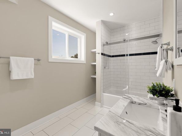 3015 26TH Street NE, Washington DC 20018