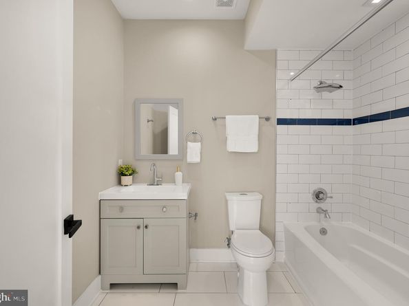 3015 26TH Street NE, Washington DC 20018