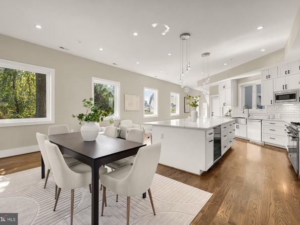 3015 26TH Street NE, Washington DC 20018