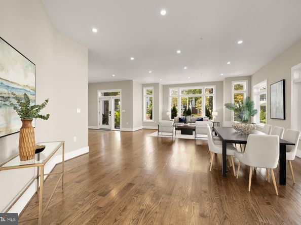 3015 26TH Street NE, Washington DC 20018