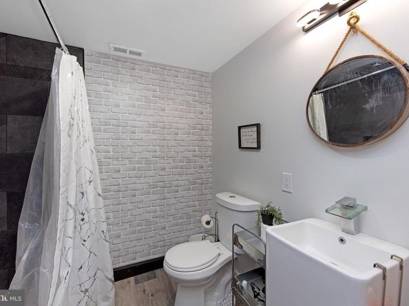 728 S Ithan Street, Philadelphia PA 19143