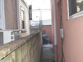 1823 S 17TH Street, Philadelphia PA 19145