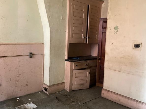 821 S 49TH Street, Philadelphia PA 19143