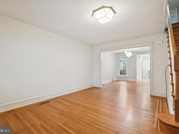 863 N Woodstock Street, Philadelphia PA 19130