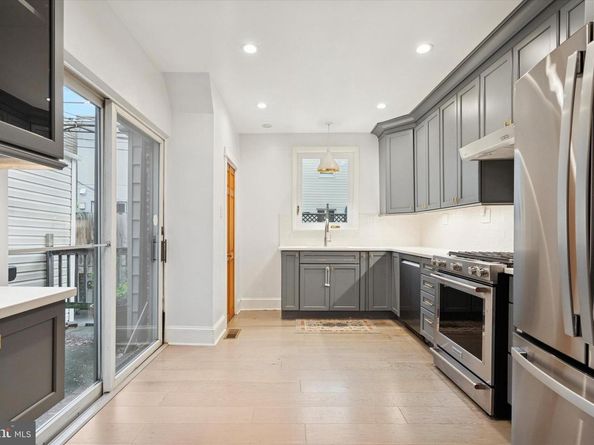 863 N Woodstock Street, Philadelphia PA 19130