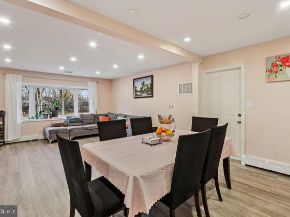 47 Plumbridge Drive, Levittown PA 19056