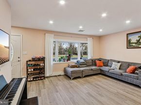 47 Plumbridge Drive, Levittown PA 19056