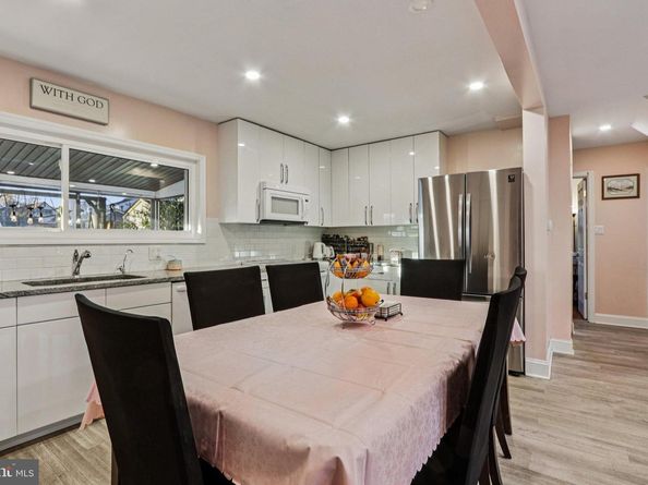 47 Plumbridge Drive, Levittown PA 19056