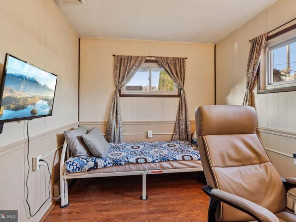 47 Plumbridge Drive, Levittown PA 19056