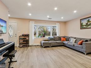 47 Plumbridge Drive, Levittown PA 19056