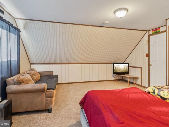 47 Plumbridge Drive, Levittown PA 19056