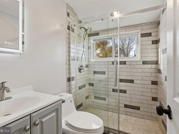 47 Plumbridge Drive, Levittown PA 19056