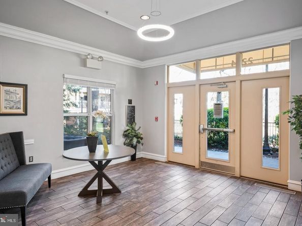 2204 Westcourt Lane 113, Herndon VA 20170