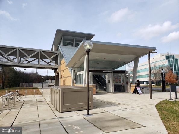 2204 Westcourt Lane 113, Herndon VA 20170