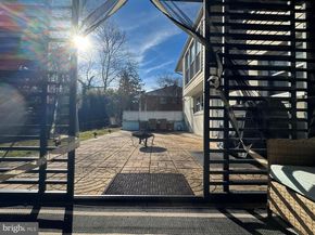 131 Casmar Street SE, Vienna VA 22180