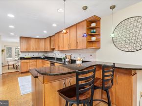 1290 Wedgewood Manor Way, Reston VA 20194