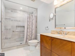 1290 Wedgewood Manor Way, Reston VA 20194