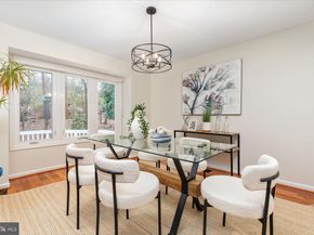 1290 Wedgewood Manor Way, Reston VA 20194