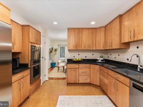 1290 Wedgewood Manor Way, Reston VA 20194