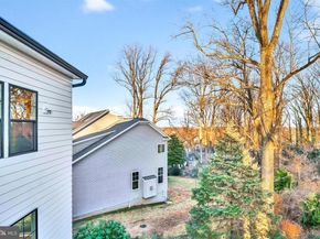 2021 Nordlie Place, Falls Church VA 22043