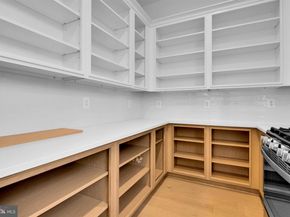 2021 Nordlie Place, Falls Church VA 22043