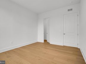 2021 Nordlie Place, Falls Church VA 22043