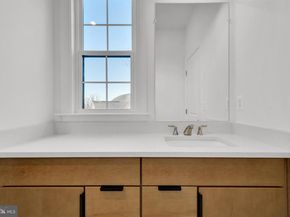 2021 Nordlie Place, Falls Church VA 22043