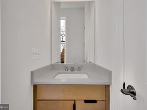 2021 Nordlie Place, Falls Church VA 22043