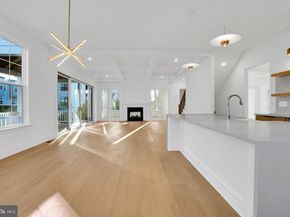 2021 Nordlie Place, Falls Church VA 22043