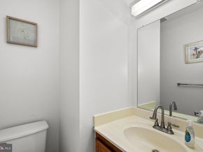 802 Hr Drive SE, Washington DC 20032