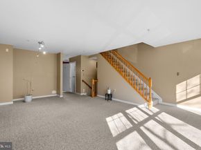 802 Hr Drive SE, Washington DC 20032