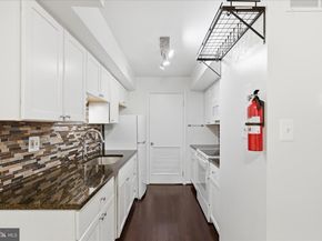 2586 S Arlington Mill Drive E, Arlington VA 22206