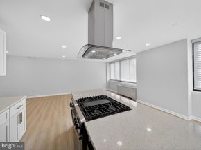 4390 Lorcom Lane 410, Arlington VA 22207