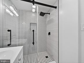 4390 Lorcom Lane 410, Arlington VA 22207