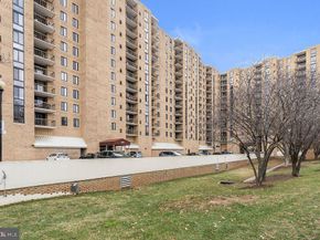 4500 S Four Mile Run Drive 1113, Arlington VA 22204